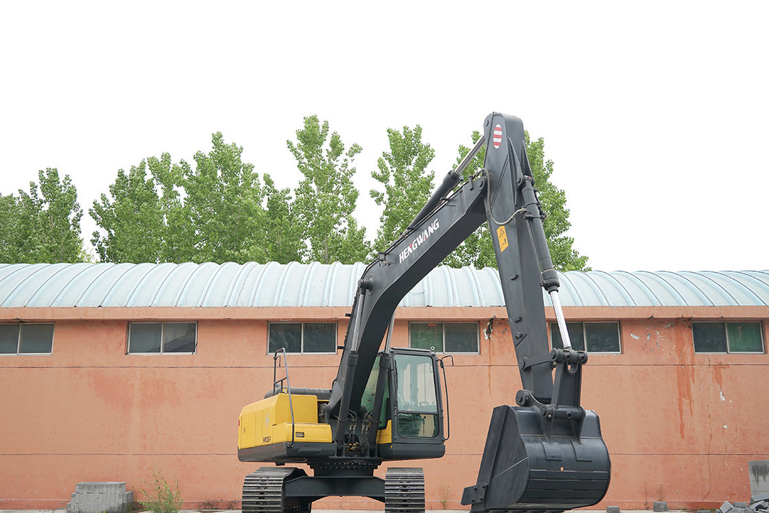 Heavy Duty Excavator HW220